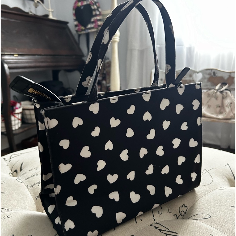 Kate spade purse with hearts